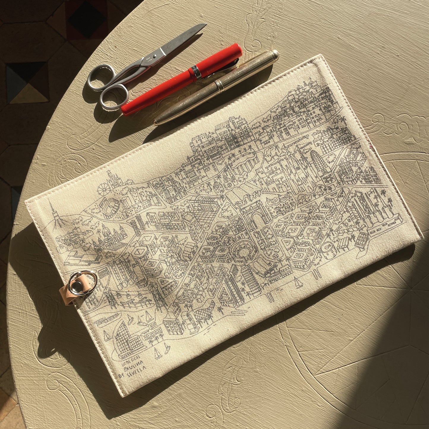 ESTUCHE ENROLLABLE BCN